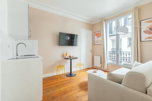 Joli 2 pièces dans un beau quartier de Paris-II