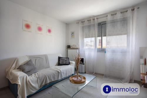 Studio near airport
