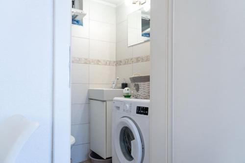 Apartment Ban