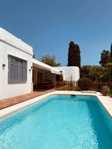 Unique villa in Marbella with golf views