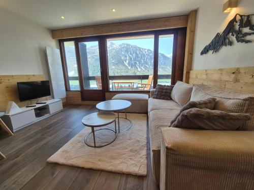 Tignes - 2 pièces rénové 42m², 4 pers, pied des pistes, balcon sud, WiFi