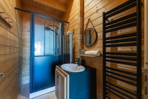Ένα μπάνιο στο Le Chalet de Limbre