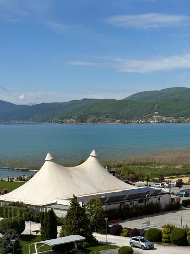 Fotografie z fotogalerie ubytování Nice Lake view Apartment v destinaci Struga