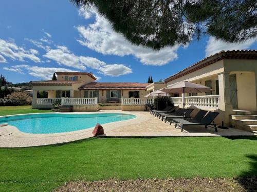 La Ramade Beautiful Villa with pool