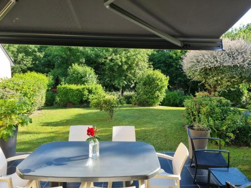 Photo de la galerie de l'établissement Chambre lit double, à Lassy