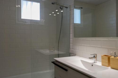 3BR Family apartment with pool