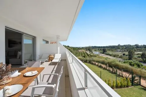 Ultimate Rentals - Modern Comfort and Views in Oceana Gardens, Estepona photo 1