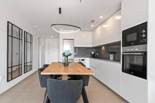 Ultimate Rentals - Modern Comfort and Views in Oceana Gardens, Estepona photo 22