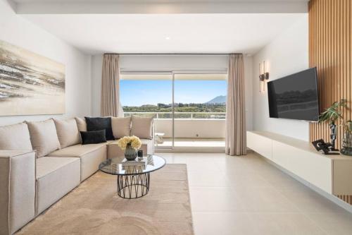 Ultimate Rentals - Modern Comfort and Views in Oceana Gardens, Estepona photo 20