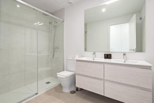 Ultimate Rentals - Modern Comfort and Views in Oceana Gardens, Estepona photo 4