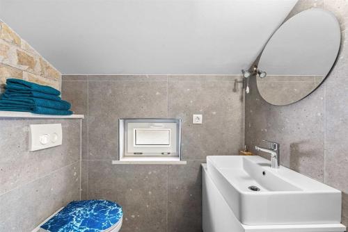 Apartment with pool by aneo travel