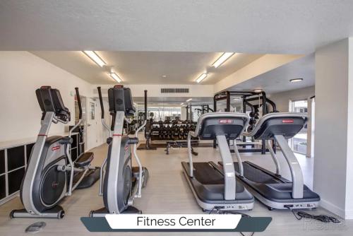 Gimnasio o instalaciones de fitness de Paperbox by Cloud Dream Homes