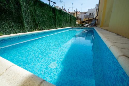 Casa con piscina en el centro de Calella, Aire