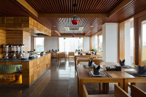 Ресторан / где поесть в Golden Holiday Hotel
