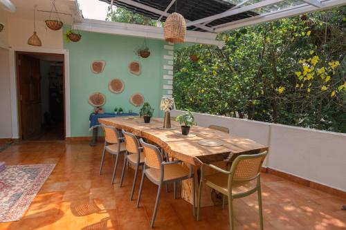 Un jardín fuera de odd table