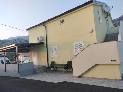 Φωτογραφία από το άλμπουμ του Apartmani Verica σε Karlobag