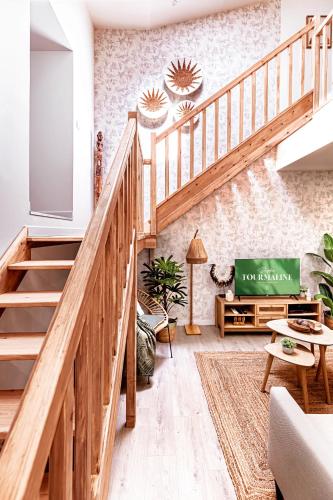 Ruang duduk di Le Tourmaline Duplex