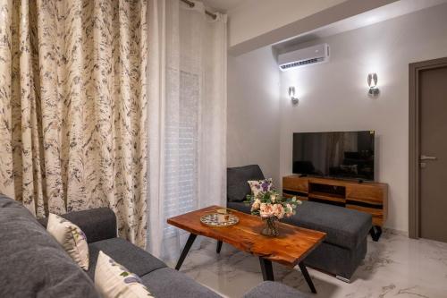 Zenon Homes 2nd Floor with Parking Spot, Kalamata Center