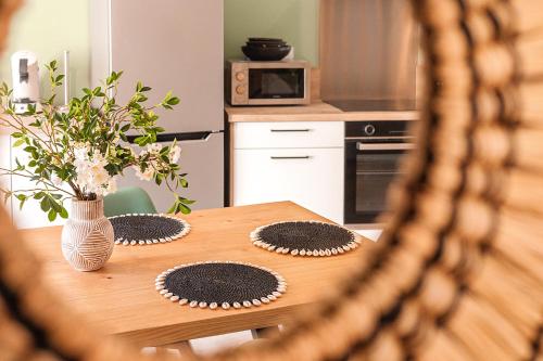 Dapur atau dapur kecil di Le Tourmaline Duplex
