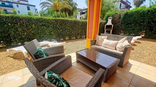 (CAP001) Con jardín y acceso a la piscina.