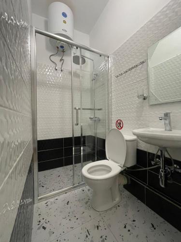 Bany a Hercules House