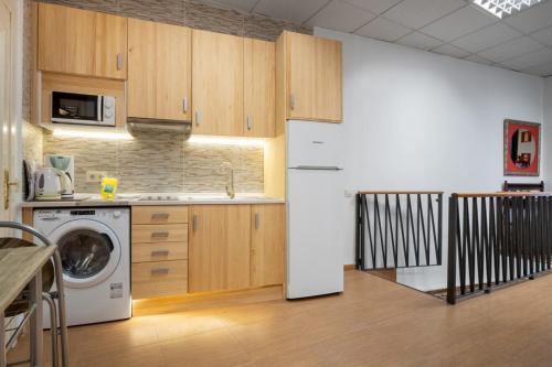 Cozy and Vintage-2Bedrooms 1.5Bathrooms-Malasaña