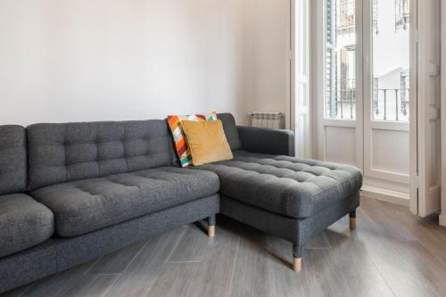 Centrally located bright -4Bedrooms 3Baths- Sol