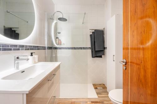 loft con parking gratis frente palacio congresos