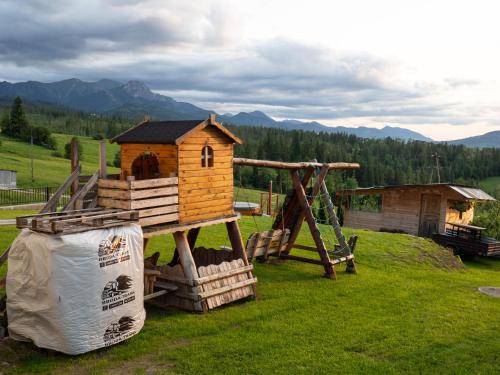 Nespecifikovaný výhled na hory nebo výhled na hory při pohledu z bed and breakfast