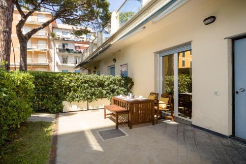 Rõdu või terrass majutusasutuses Cinque Terre Moneglia Apartments