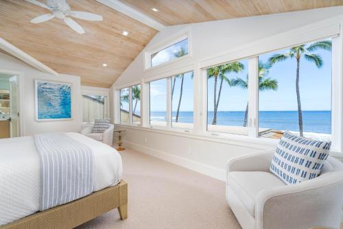 Ένα ή περισσότερα κρεβάτια σε δωμάτιο στο Puamana 192-1 Oceanfront