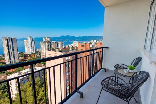 Apartment Mares View