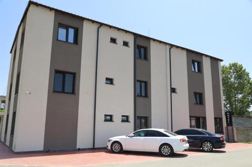 Kalpazo Rental Hotel Tommy Durres