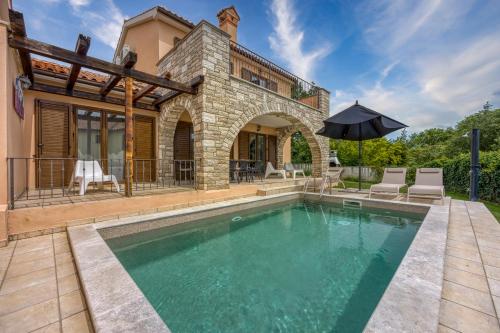 Villa LUMARE TERRA - Garden & Pool in Istria - K13