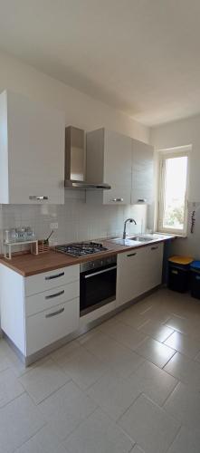 Una cocina o cocineta en Casa torelli verde