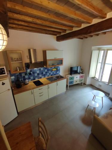 Η κουζίνα ή μικρή κουζίνα στο Moka Rooms and Flats