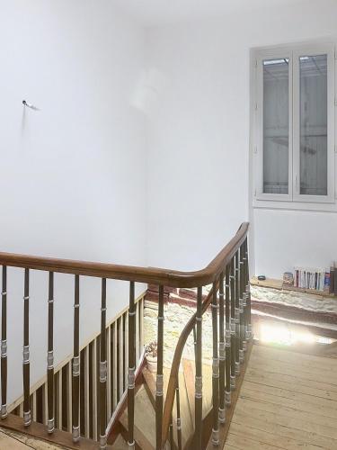 Φωτογραφία από το άλμπουμ του Stone and elegant house on central place σε Condom