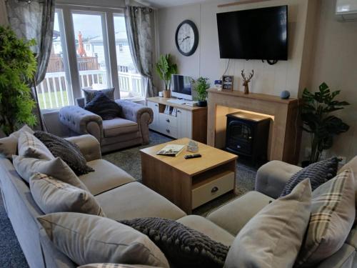 Posezení v ubytování Sea Breeze, Luxury Lodge, Parkdean Resort Southview, Skegness, Dog Friendly