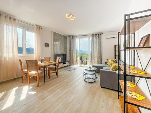 Cozy Lagoon Apartment