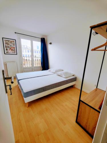 Photo de la galerie de l'établissement Cozy 4 bedroom apartment in Puteaux Paris la Défense, à Puteaux