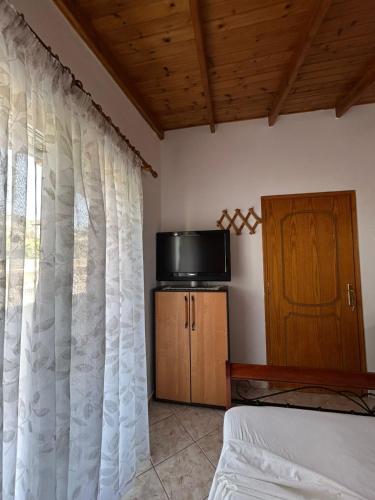Μια τηλεόραση ή/και κέντρο ψυχαγωγίας στο Vasilika House