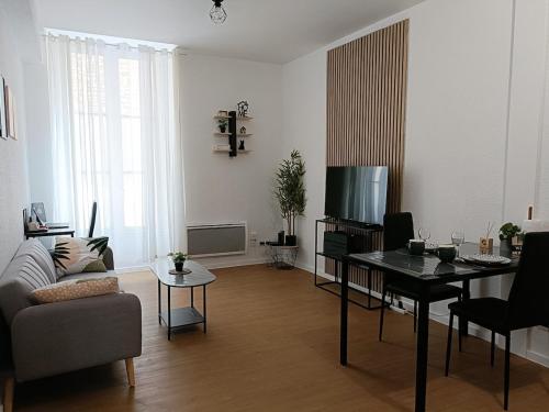 Photo de la galerie de l'établissement Joli T2 au centre-ville, à Poitiers