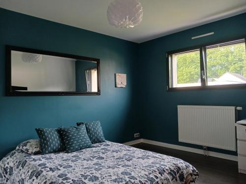 Photo de la galerie de l'établissement Chambre calme à la limite de Belfort, maison avec jardin proche du stade, du skatepark et de la rivière, à Offemont