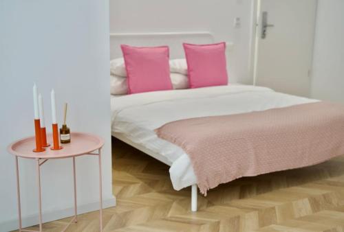 Tzatziki Room 3