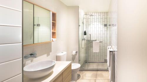 Koupelna v ubytování Crowne Plaza Residences Port Moresby by IHG