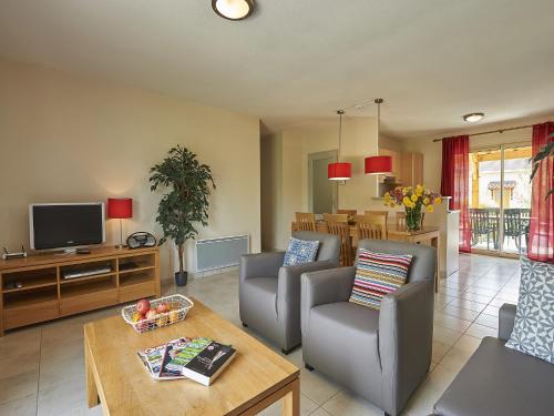 Villa in Lanzac with Private Garden, cleaning included