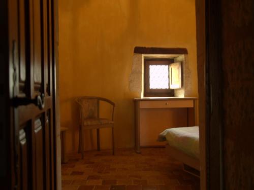 Galeriebild der Unterkunft Holiday Home in Thurageau with Private Pool, cleaning included in Lencloître