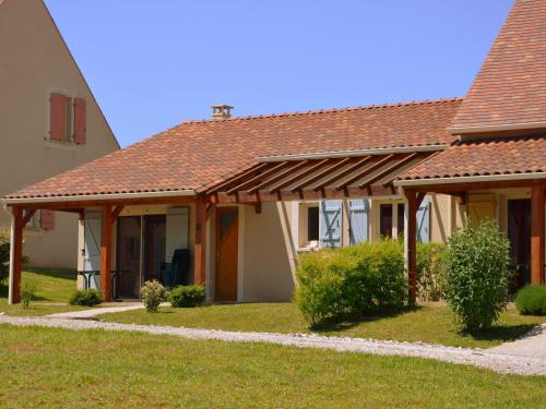 Photo de la galerie de l'établissement Villa in France with Private Garden, cleaning included, à Lanzac