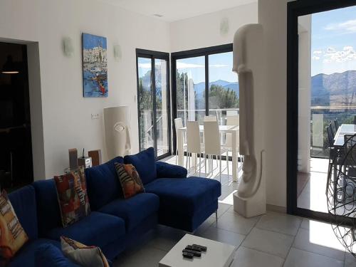 Villa in Lorgues with Private Pool, cleaning included