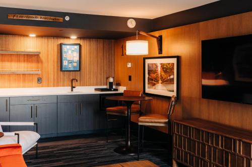 バーズタウンにあるThe Trail Hotelのギャラリーの写真